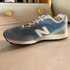 New balance men’s 10 baby blue sneakers